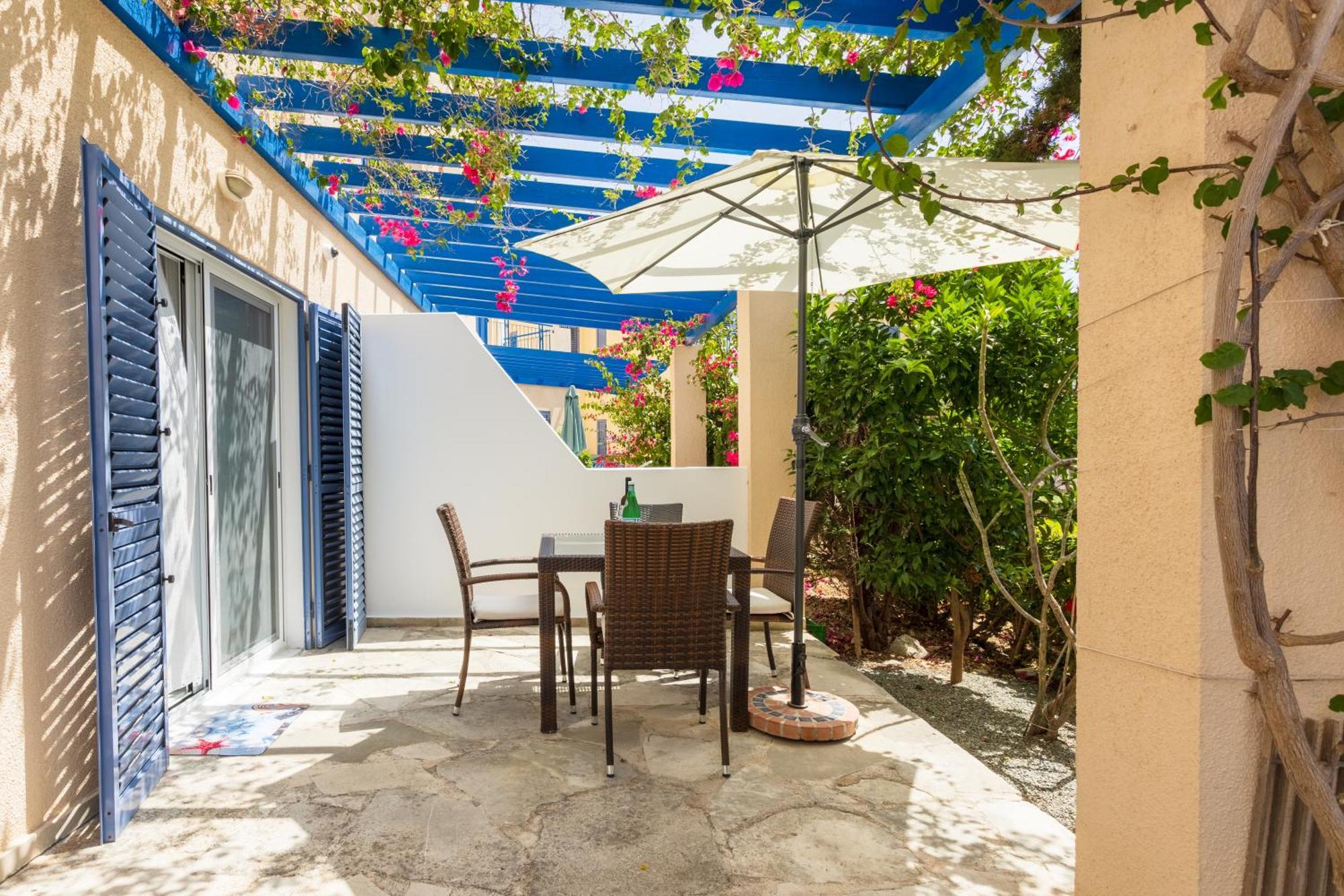Regina Gardens Lovely Apartment Paphos Ngoại thất bức ảnh