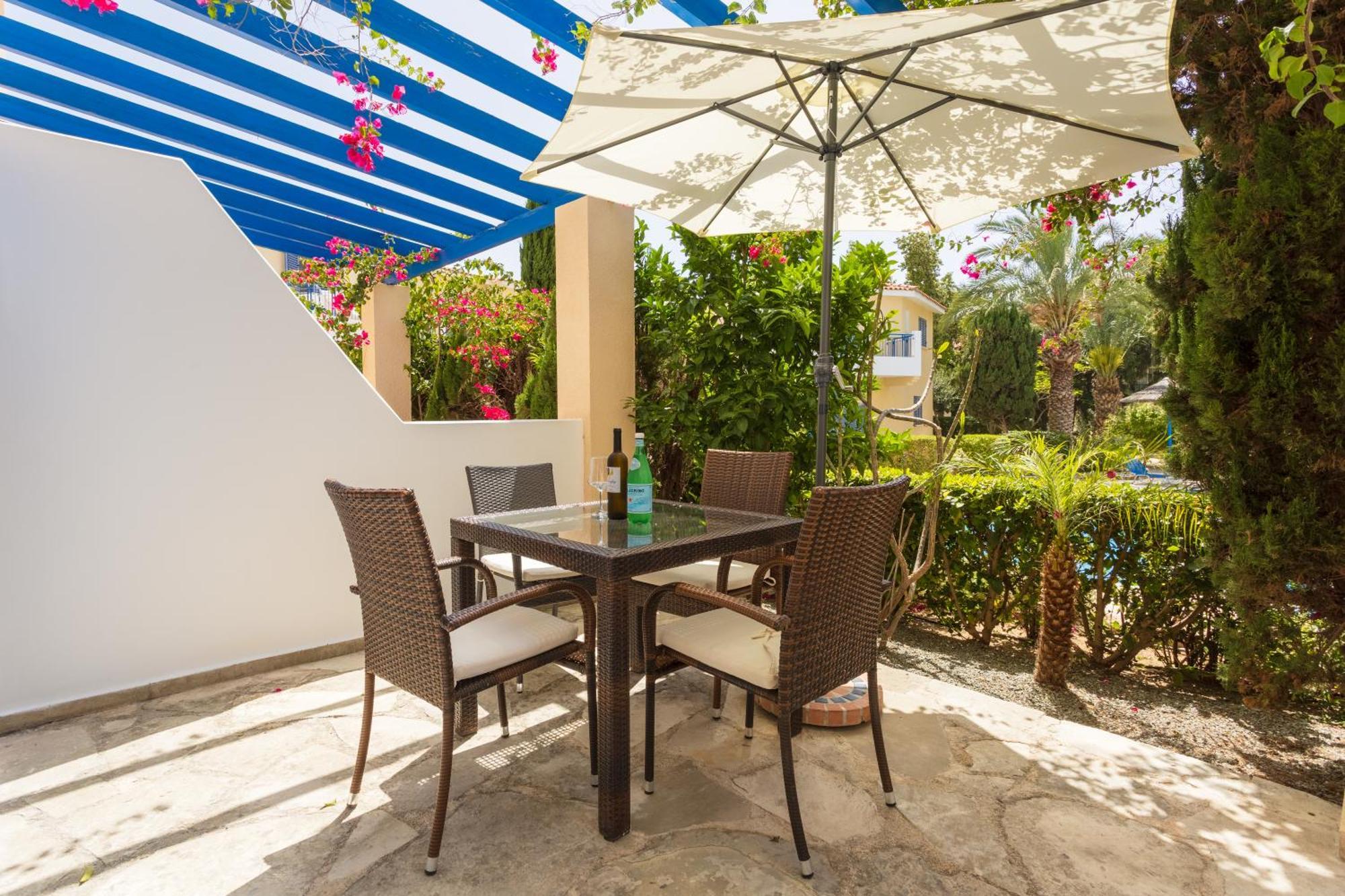 Regina Gardens Lovely Apartment Paphos Ngoại thất bức ảnh